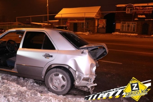 Авария в Алматы: пострадали три человека, нетрезвая виновница угрожала полиции (ВИДЕО)