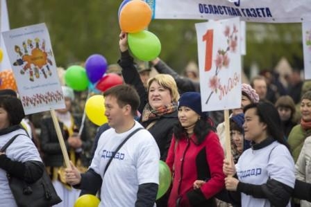 В Усть-Каменогорске в патриотической акции приняли участие более 12 тысяч человек