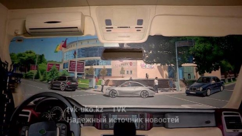 Шымкентские умельцы собрали автобота из деталей Mercedes-Benz