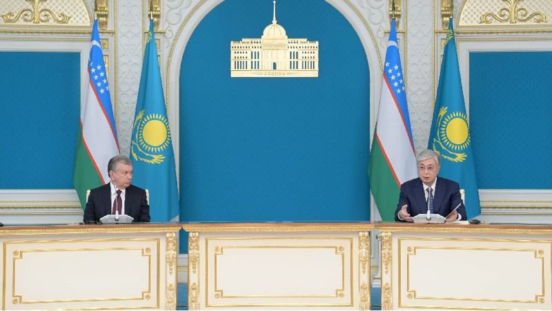 К.Токаев рассказал, о чем договорились Казахстан и Узбекистан