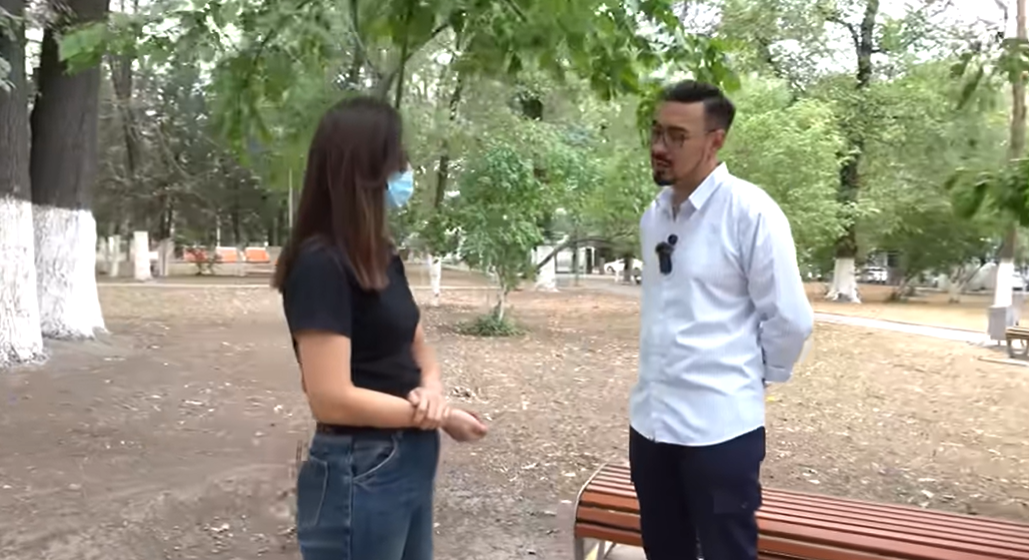 SMS төлемсіз орыс порно видео Жалаңаш Кэти Барбери