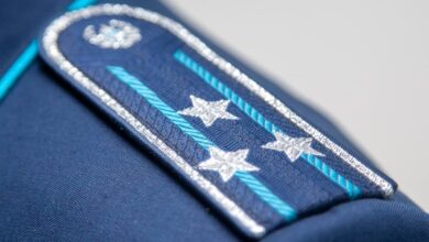 Түркістан облысында полицейлер адасқан 69 жастағы әжейді отбасымен қауыштырды