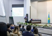 Ерсайын Нағаспаев Республика күніне орай өнеркәсіп қызметкерлерін марапаттады